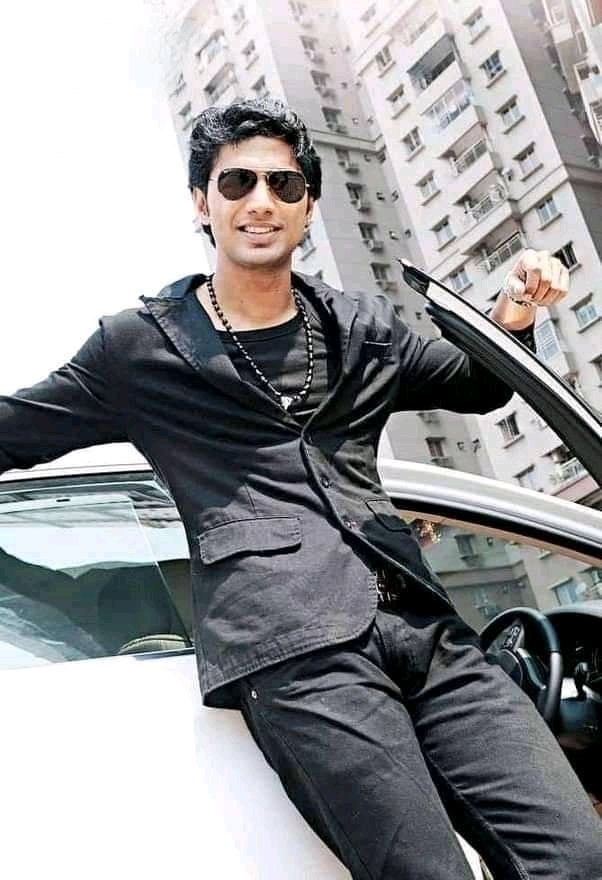 dev_deeba's tweet image. Congratulations  lady killer @idevadhikari 😘 
#17YearsOfDEV