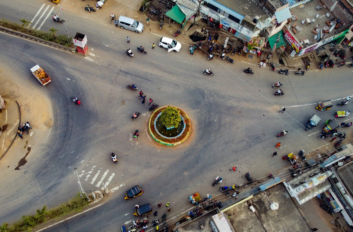 tufidc's tweet photo. Junction development done in Mahabubabad Municipality under TUFIDC assistance. 
@KTRTRS

@viplav69

@arvindkumar_ias https://t.co/Q7swtBEnkK