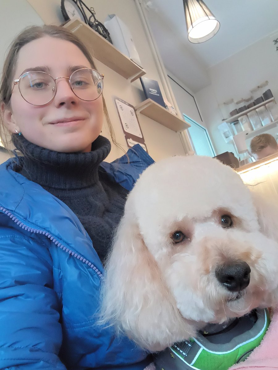 ottudova's tweet image. Когда мамка не проверила расписание и вы теперь ждете электричку почти час #нелюблюстрижки #хочудомой