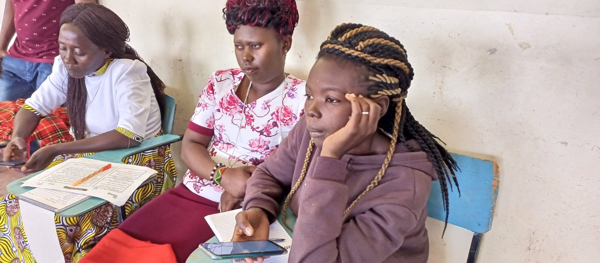 ALP_program's tweet photo. #Day3Training
#MyVillageChampions
#JisomeeJitegemee
#FoundationalLiteracyandNumeracy
#KyeniKyaWaasyaWomenGroup
#Kitui #Kilifi #Bungoma #Kenya #Nepal #Tanzania https://t.co/dgnGlHtt4x