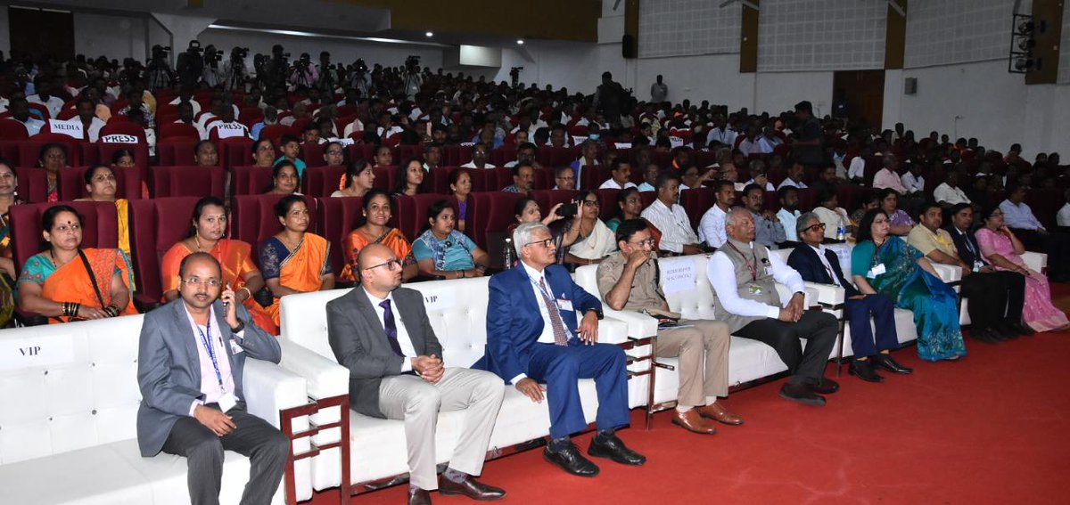 NFSU_Official's tweet photo. Union Home and Cooperation Minister, Shri Amit Shah laid the foundation stone of NFSU-Karnataka Campus at Dharwad on 28 Jan.'23. CM-Karnataka, Shri @BSBommai Ji; Union Minister, Shri @JoshiPralhad Ji &amp; other dignitaries were present. Dr. J.M. Vyas, VC, #NFSU welcomed dignitaries. https://t.co/DJPFGmuyWD