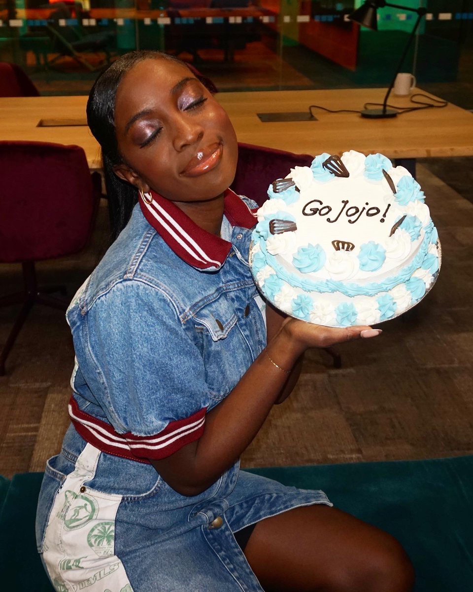 JonelleAwomoyi's tweet photo. My first two shows were a treat🍬 happy to announce I’m now a TV presenter for the @bbcthree news bulletin ‘The Catch Up’ 📺

Thanks so much to all team for all the help and support!🤍 So excited for this journey! https://t.co/C4W9jIrsQR