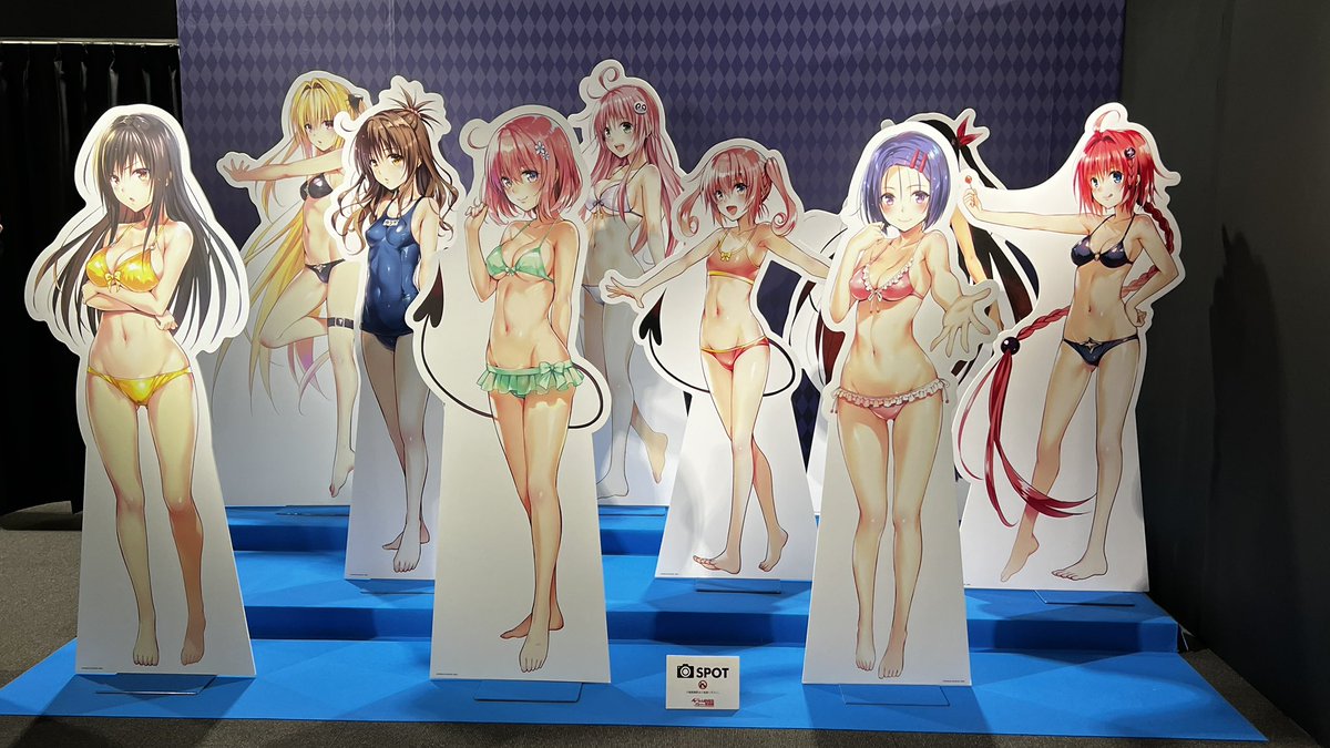 ソラマチで開催中のToLOVEる原画展に行ってきました。矢吹先生の生原稿の美しさは感動ものでずーっと唸ってました。主線はもちろん、修正のひとつひとつにすさまじいこだわりを感じますね🤔
↓画像は撮影スポットにて 