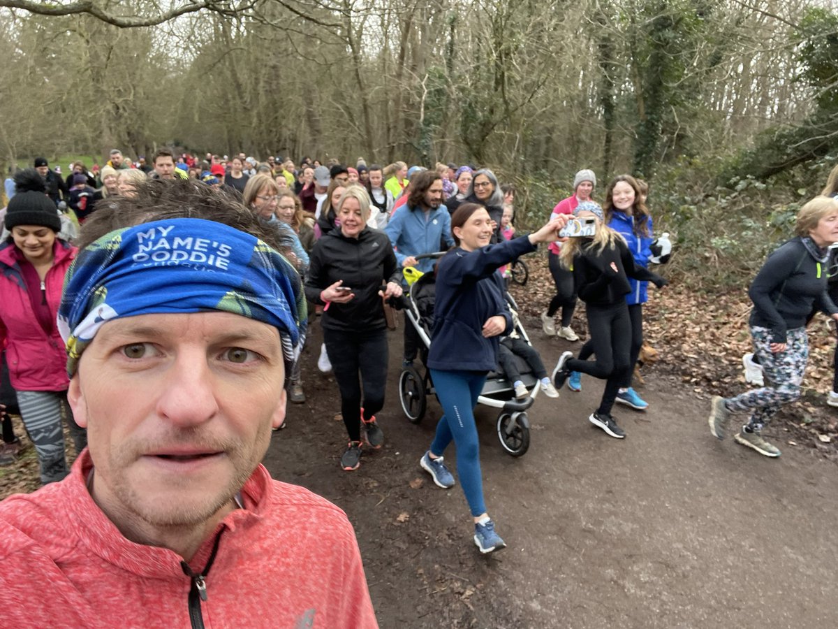 neilly_rob's tweet photo. Between @nonsuchparkrun (@parkrunuk) and Run with Joe (@thebodycoach); I think there was probably 2,000 people running and exercising in the beautiful surrounds of #nonsuchpark. I did both runs, and it really was heart warming; well done everyone! https://t.co/7hUdYkJbkR