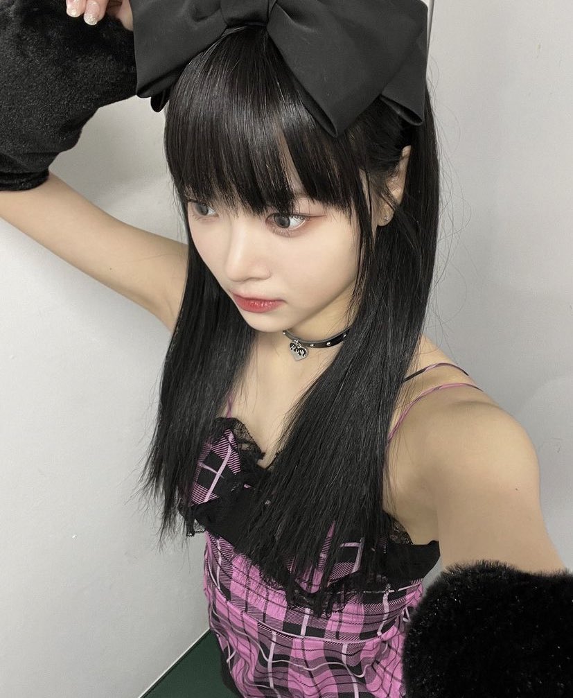 picseunchae's tweet photo. anime girl https://t.co/fRJqgT5Czm