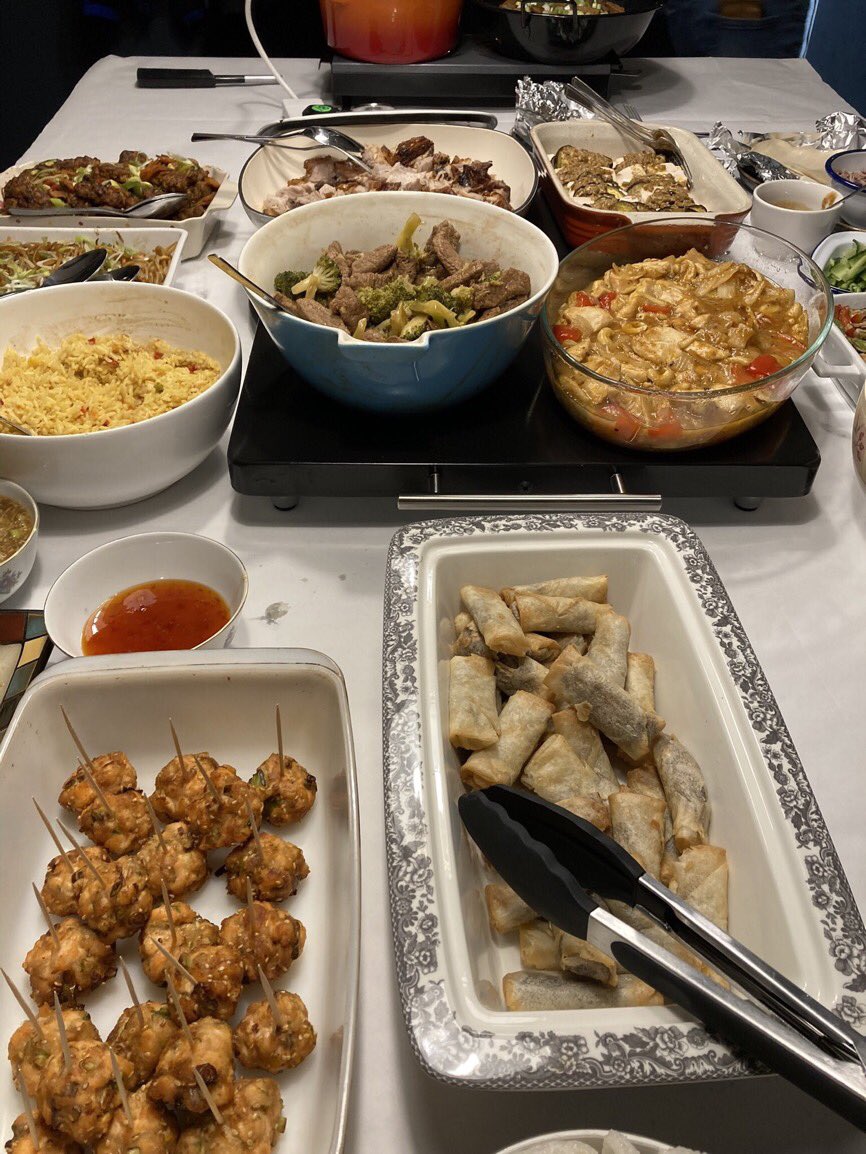 KitchandBot's tweet photo. Last night’s Supper Club was Chinese Night and it was all rather splendid. Well done everyone. The sesame and salmon balls were outstanding. @BellWeardale @byrecottage https://t.co/Z2R73okvyt