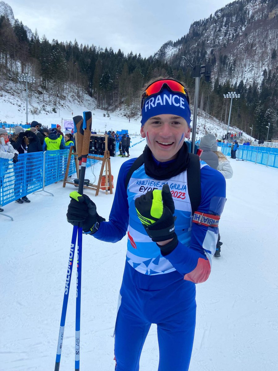 Et une autre !  La Haie Griselle et le CIE <a href="/FedFranceSki/">FFS - Fédération Française de Ski</a> se distinguent: Médaille d or ce matin pour le relais mixte biathlon sur les #FOJE avec un super finish de Guillaume Poirot. GRAND BRAVO <a href="/GriselleHaie/">Cité Scolaire La Haie Griselle</a> <a href="/acnancymetz/">Académie de Nancy-Metz</a> <a href="/ValDautresme/">Valérie Dautresme</a> <a href="/RLaganier/">Richard Laganier</a>