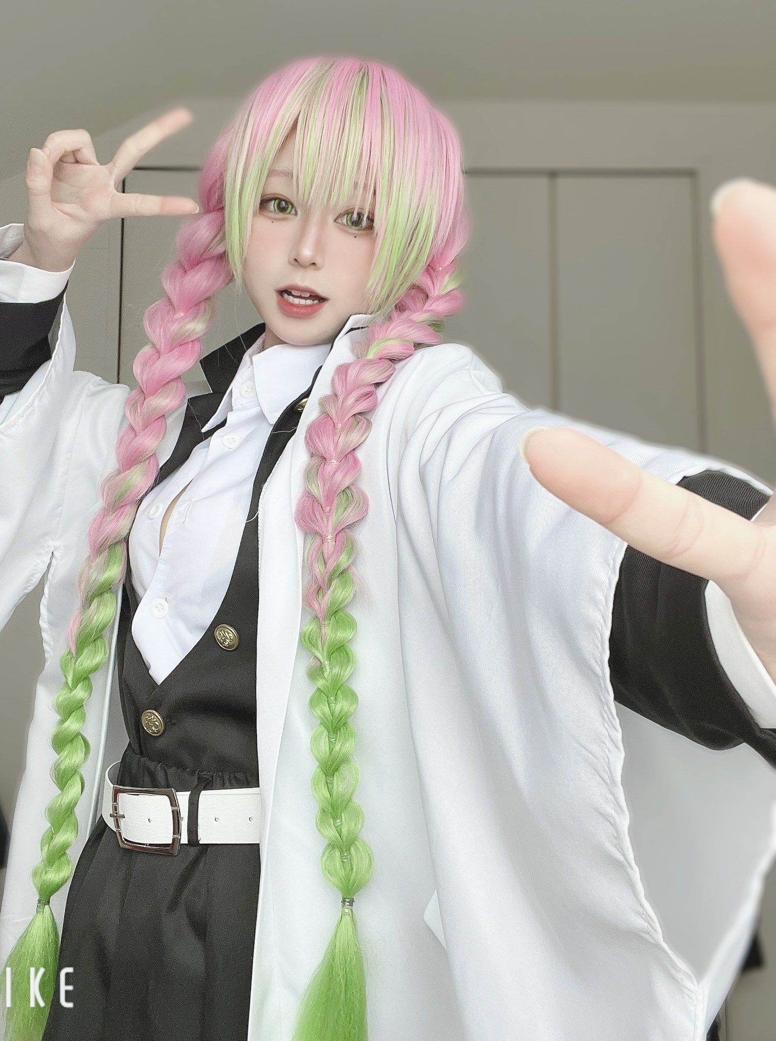 鬼滅の刃 甘露寺蜜璃 コスプレ ウィッグ 2025年 甘露寺蜜璃 コスプレ 鬼滅の刃 アクセサリー メイク