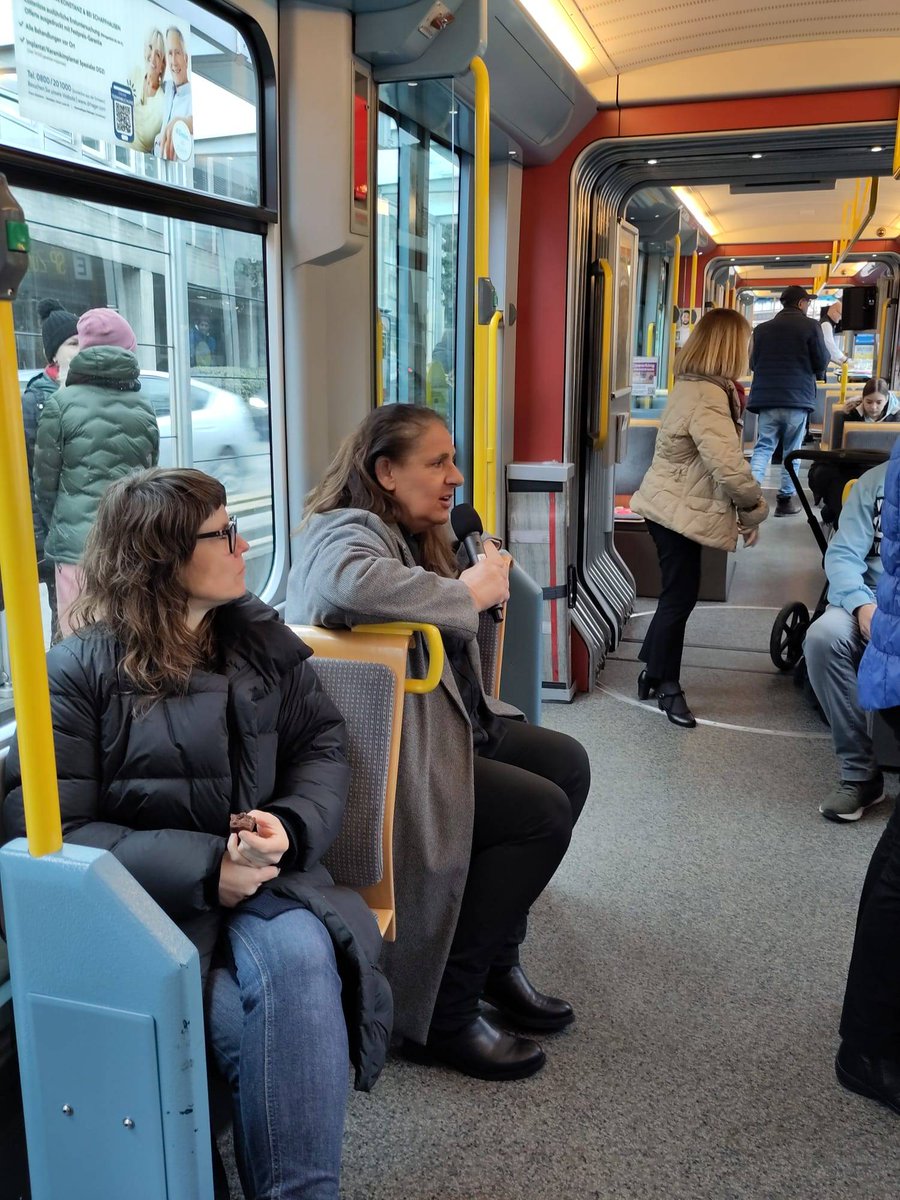 Unsere Nationalrätin Jacquelie Badran auf der Tramfahrt durch die kreise 7 und 8.

Zusteigen kann man am Klusplatz 12:26 und am Zoo 12:45