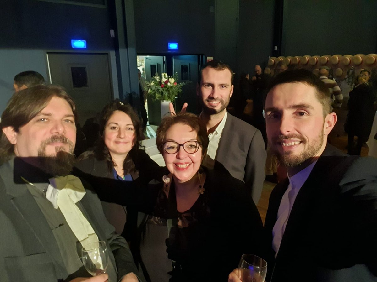 ErsiliaSoudais's tweet photo. Retenue par la retraite aux flambeaux de #Meaux, j'ai été représentée par mon collaborateur Serge Grimaldi aux vœux de Bernard Corneille, maire d'#Othis. Ma collaboratrice Carole Chavanne était pour sa part aux vœux des personnels de #LagnySurMarne. 

#Circo7707 #SeineEtMarne https://t.co/Mjt70Uxdjr