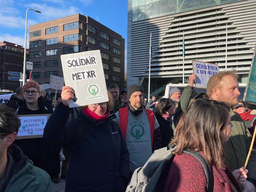 Solidariteitsactie in volle gang! Als organisatie actief in 45 landen zien wij dat t recht om vreedzaam te demonstreren wereldwijd onder druk staat en zijn daarom solidair met de dappere activisten die in actie komen voor een eerlijke en duurzame wereld. actionaid.nl/2023/01/28/act…