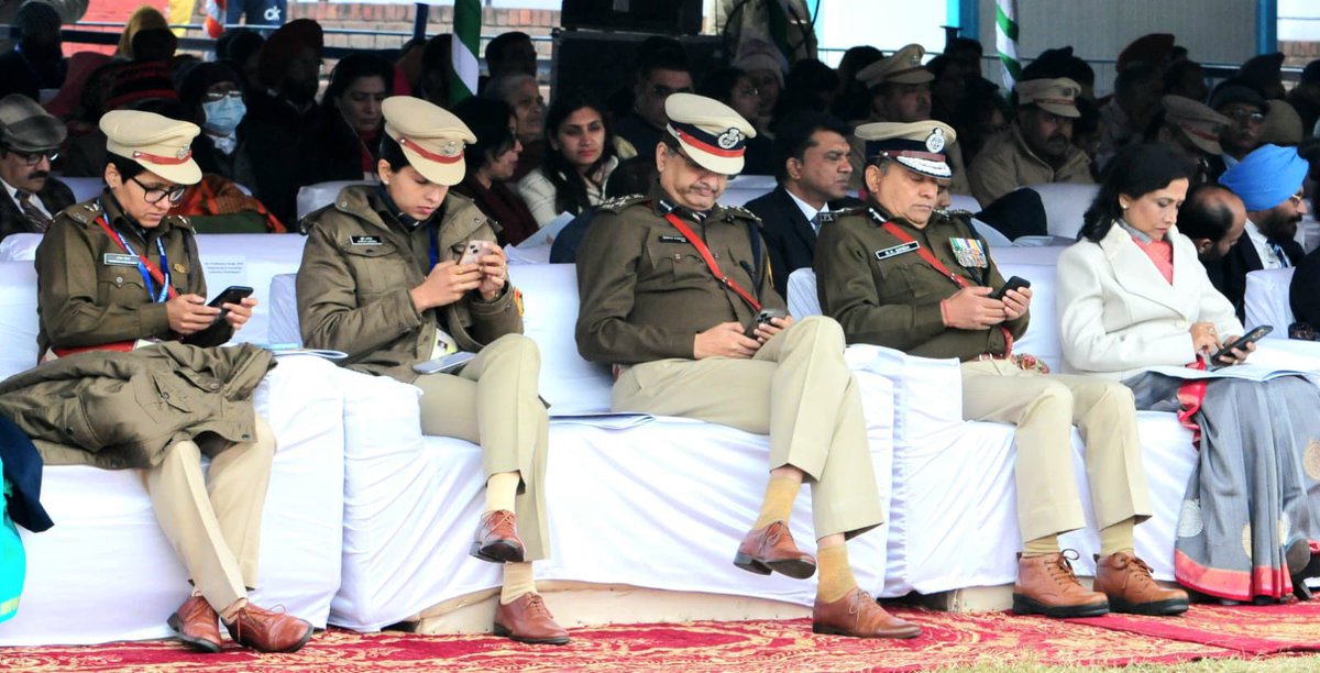 What a capture by Chandigarh’s Photo Journalist Sanjay Ghildiyal during the Republic Day Event when Chandigarh’s Advisor was giving the Speech. #CaptionPlease ??
