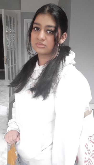 BrumPolice's tweet image. #MISSING | Can you help us find Anjali, 13, who's gone missing in #Birmingham?

She was last seen yesterday, when she’s believed to have boarded a bus from Northfield to the city centre.
