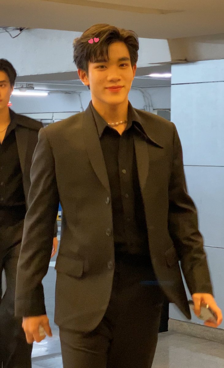SmileBoyAP's tweet photo. เดบิ้วนะ….หล่อมาก!!! https://t.co/2e3iBsC7zU