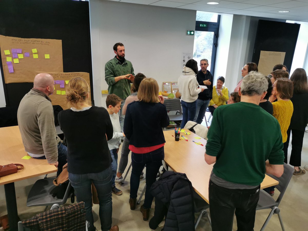 CoussinC's tweet image. 1er Atelier #DefiZeroDechet d&apos;@AngersMetropole &apos;Je réduis mes emballages&apos; avec @ptpoidscarottes, la cueillette du Clos Fremur, Asso ZD de Montreuil Juigné, et Le grand jardin. #zerodechet #Angers #zd