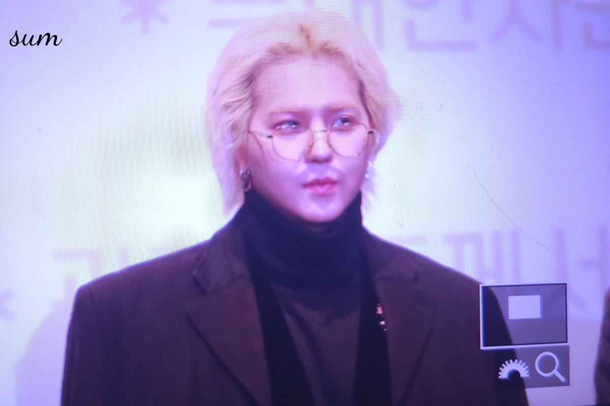 winner_mino93's tweet photo. 230128 THE CIRCLE : THE MOVIE 

#송민호 #MINO https://t.co/lCWpHQ7UXc