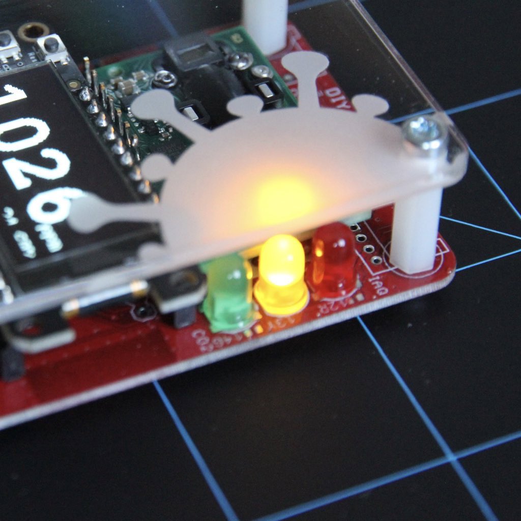 guido_burger's tweet photo. viele Krisen … Viren, Energie, Starkwetter, Fachkräfte #MINT hilft zu verstehen, verhalten zu ändern und Lösungen zu finden - unser #IoT Werkstatt mit dem #IoT Octopus 🐙 hat sich über die Jahre mehr als bewährt @MakeMagazinDE #CO2Ampel #Solartisch #Pegelmesser https://t.co/7fUYiG7pE3