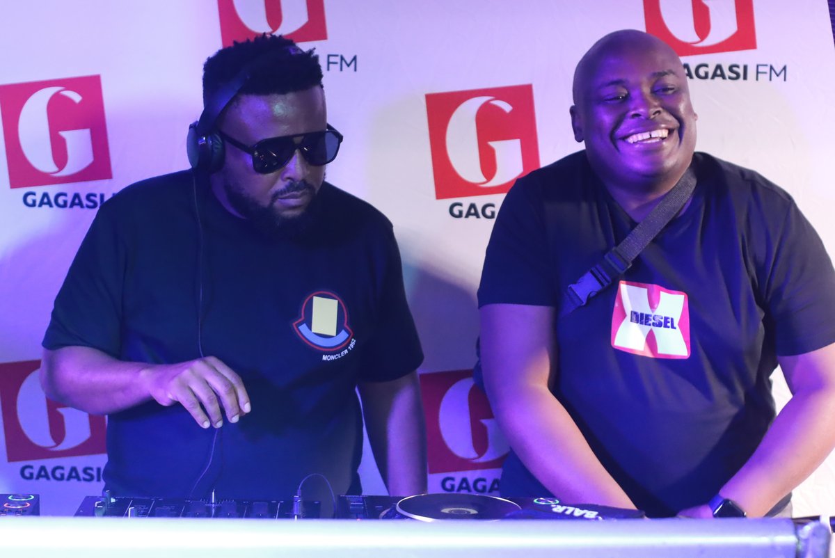 gagasifm's tweet photo. Eyethu vele le Summer, Right now we are on the MSC Orchersta headed straight to the Portuguese island...
Sithi siphuma nje kwaba lit the whole time, with the All Black Party on the deck.
Here is a little taste... Siyabuya with more.
#GagasiFM
#EyethuLeSummer https://t.co/YlajQZqEGg