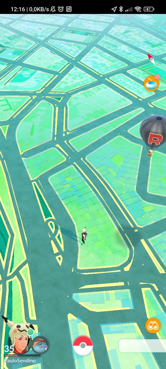 PauloSendino's tweet photo. @NianticHelp Any solution to this? No Pokemon, pokestops or gyms. Already tried clearing cache, reinstalling the app and downloading assets. https://t.co/bo5GdmEswQ