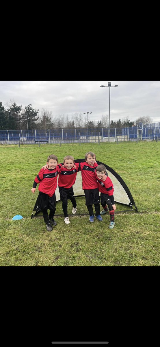 Great 24 hours of football with our victory and Freddie’s team winning 3 games this morning! The little ones were on fire🔥 ⚫️⚪️ 🔴⚫️<a href="/Gorsathmini/">Gorseinon Athletic Juniors</a> <a href="/GardenVillage12/">Garden Village AFC</a>