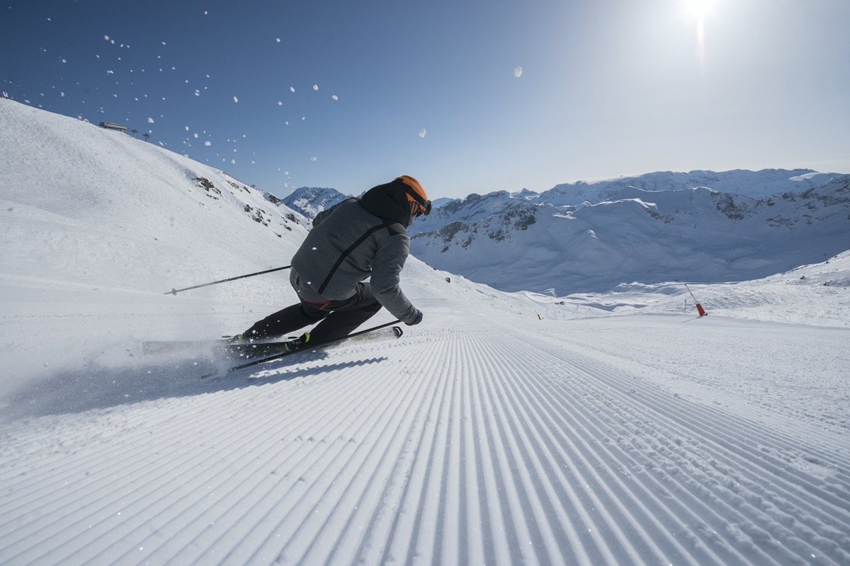 Skiing conditions across the Alps have been absolutely fabulous over the last few weeks. With the sun shining down on the fresh corduroy pistes, we couldn't really ask for anything more.

Here's hoping February will be just as special!