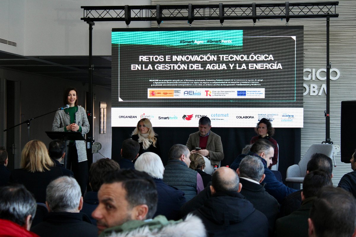 SmartfenixE's tweet photo. @smartcityclust @cetemet @Rabanales21 👏 ¡Gracias a todos los que nos acompañasteis ayer en la jornada de #RIGACORE!
Os dejamos una galería de imágenes de las diferentes intervenciones.
Seguimos con la inauguración y la mesa de Gobernanza en la gestión del agua. https://t.co/nAI9ho1gQ0
