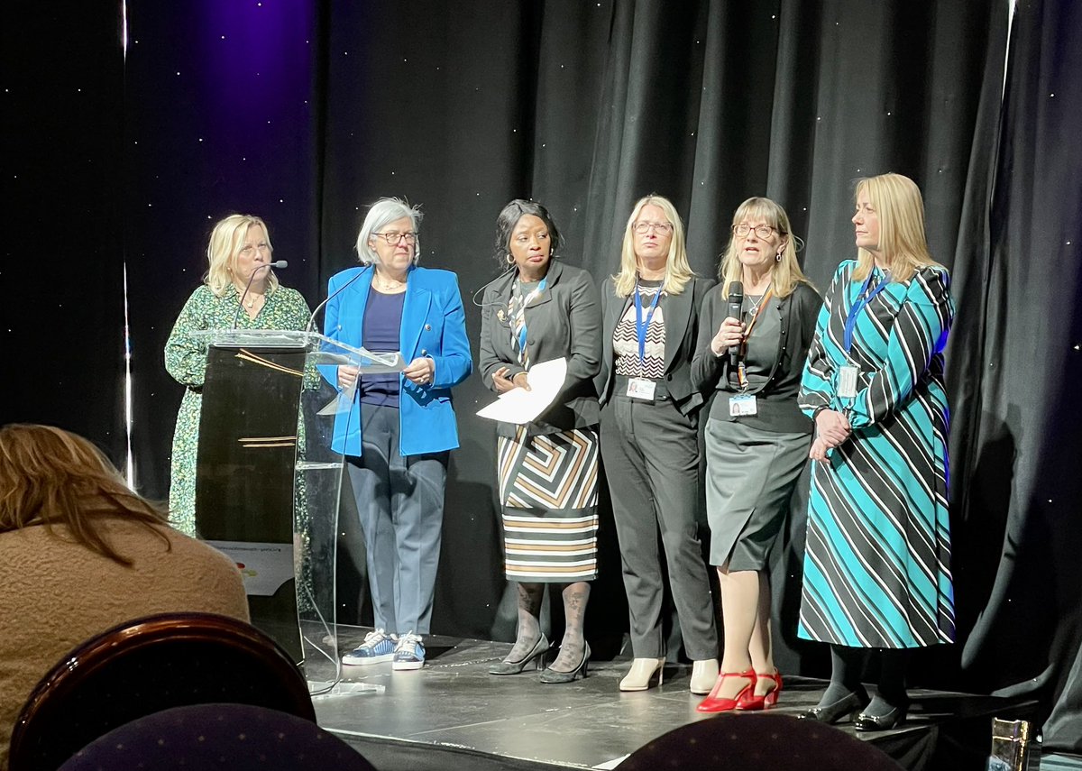 Andrew Cook tweet media