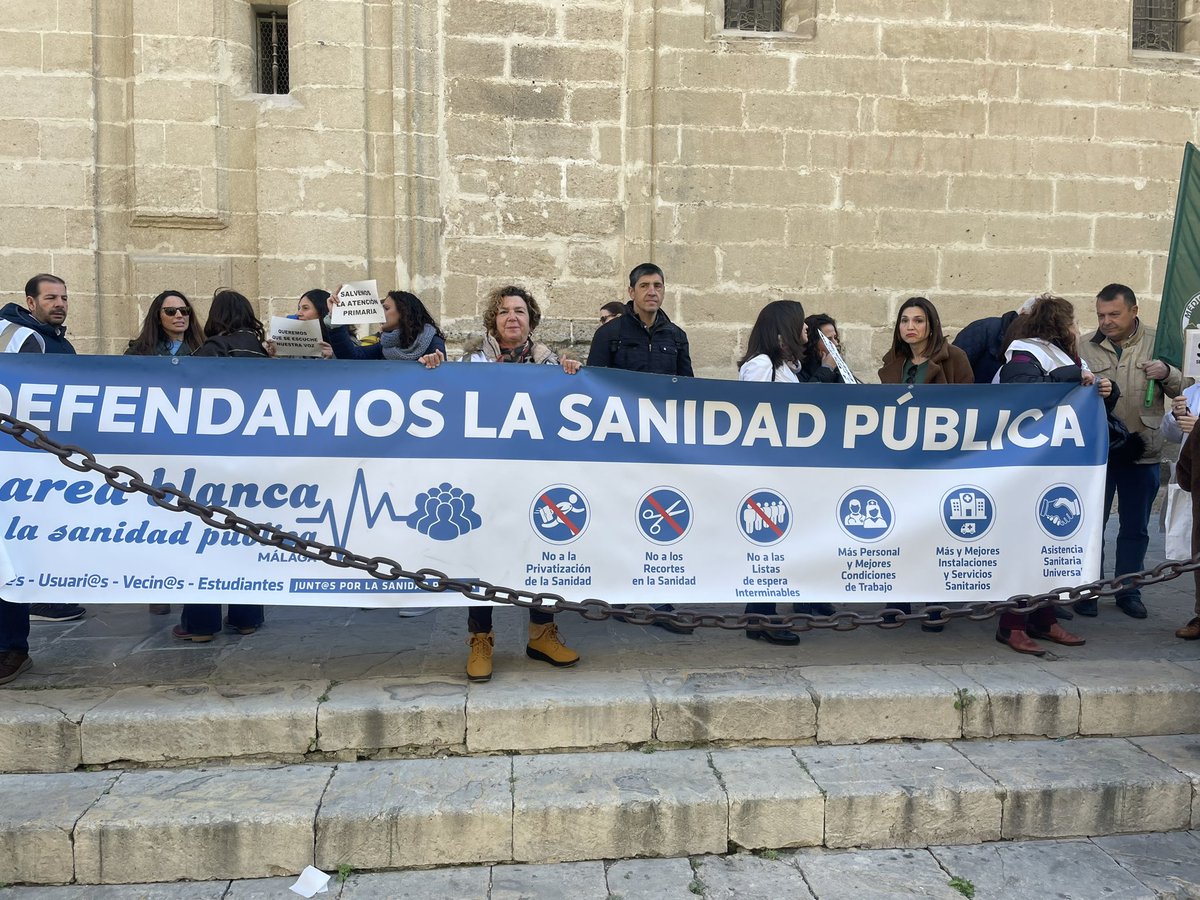 CarmenFidiCs's tweet photo. 🩺 Defendemos la #SanidadPublica Lo hacemos #PorTiporlosTuyosPorTodos #HuelgaMedicoPrimariaAndalucia @MedicoPrimaria @fernandomrg77 @mjesusmojonzapa https://t.co/vy0USGqLKS