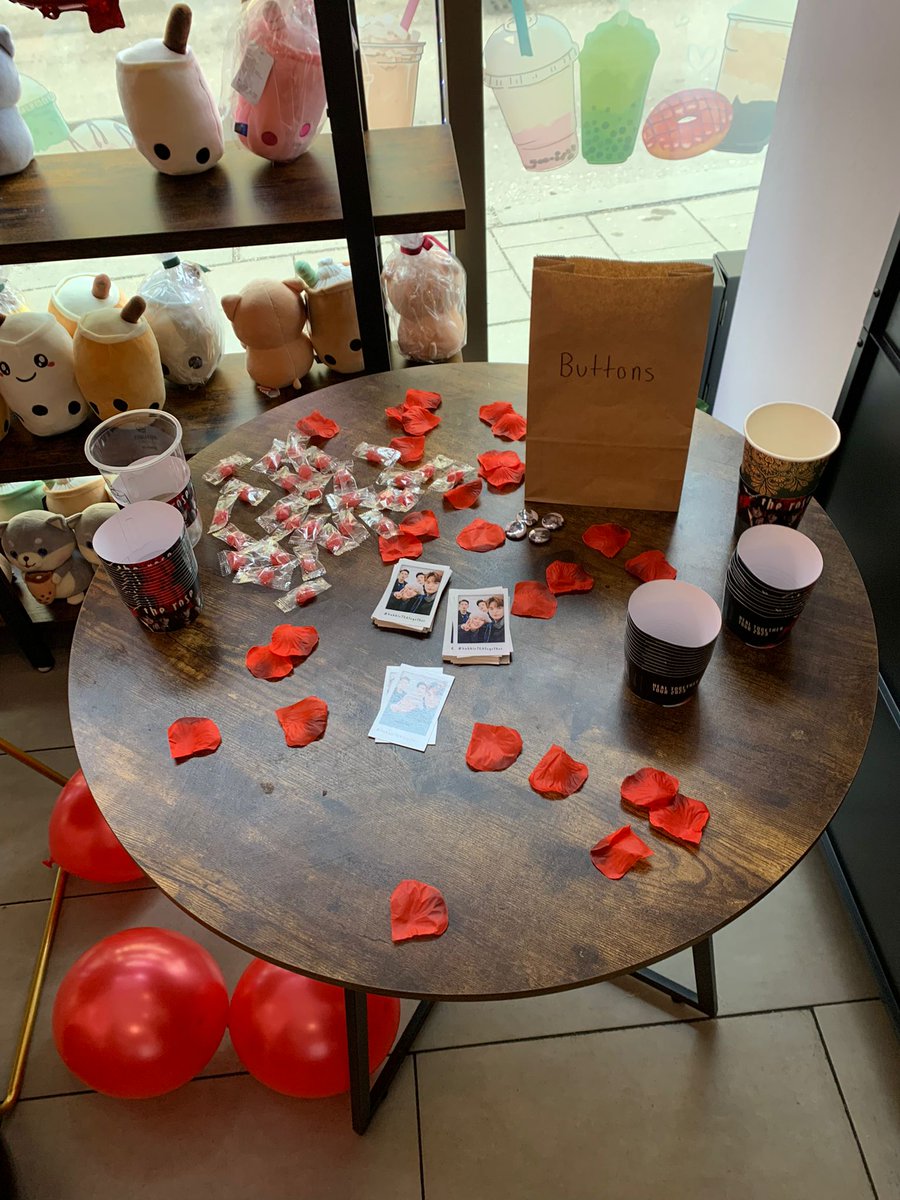 Enchanted_Proje's tweet photo. Hey blackroses🌹
Everything is ready! See you all at the cupsleeve event in munich today 🫶
#bubbleTEAtogether #TheRoseHEALtour https://t.co/FCM3gW2gPa