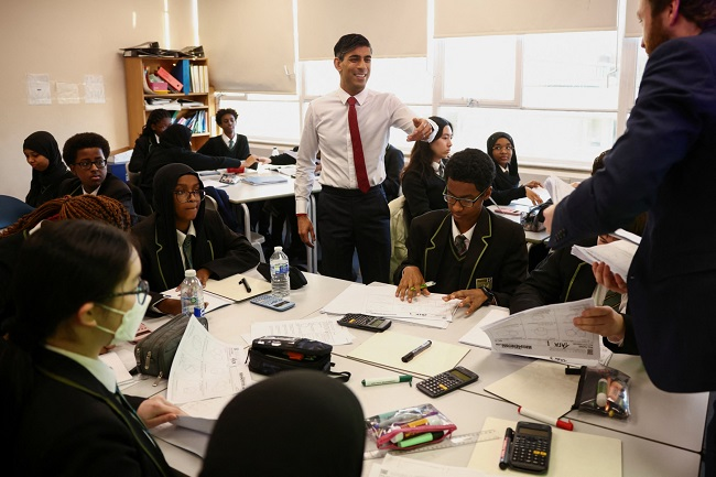 Racism is “structural, institutional and systemic” in Britain, a group of United Nations experts concluded on Friday, warning that people of African descent were witnessing the “erosion of their fundamental rights”.

channelstv.com/2023/01/28/rac…