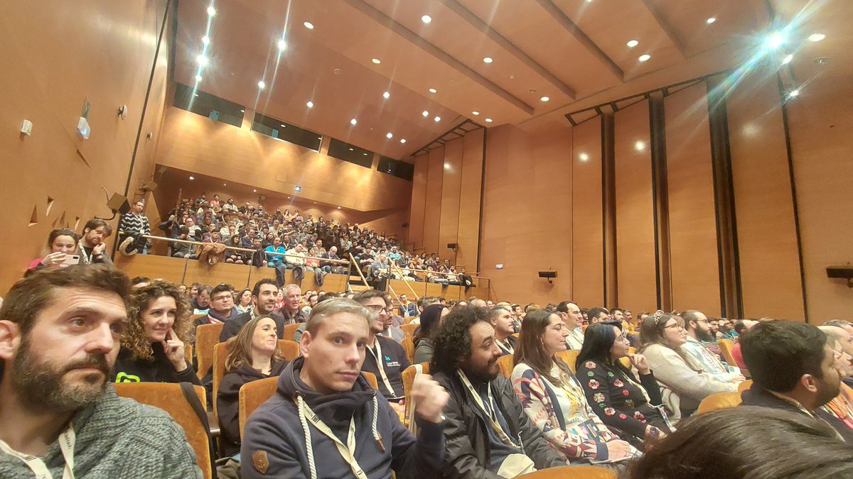 Aurora_Barrero's tweet image. Qué mejor manera que inaugurar los eventos de 2023 #bilbostack2023
@BilboStack