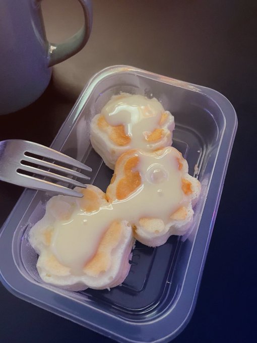 I had a nice breakfast today UwU Its cheesecake with condensed milk btw https://t.co/xDV9kTm7Jc<a href="/tag/furry"class="tags"><span>#furry</span></a><a href="/tag/sfw"class="tags"><span>#sfw</span></a><a href="/tag/konosuba"class="tags"><span>#konosuba</span></a>