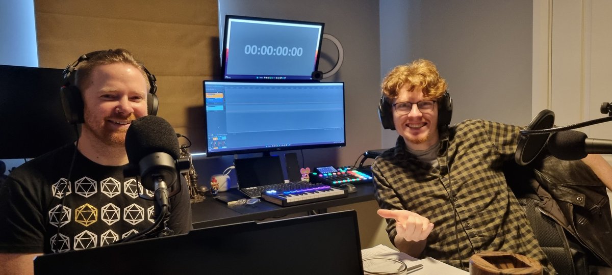 HearthfireT's tweet image. Recording day!! Off to fight something horrific. 

#ttrpg #ttrpgcommunity #appodcast