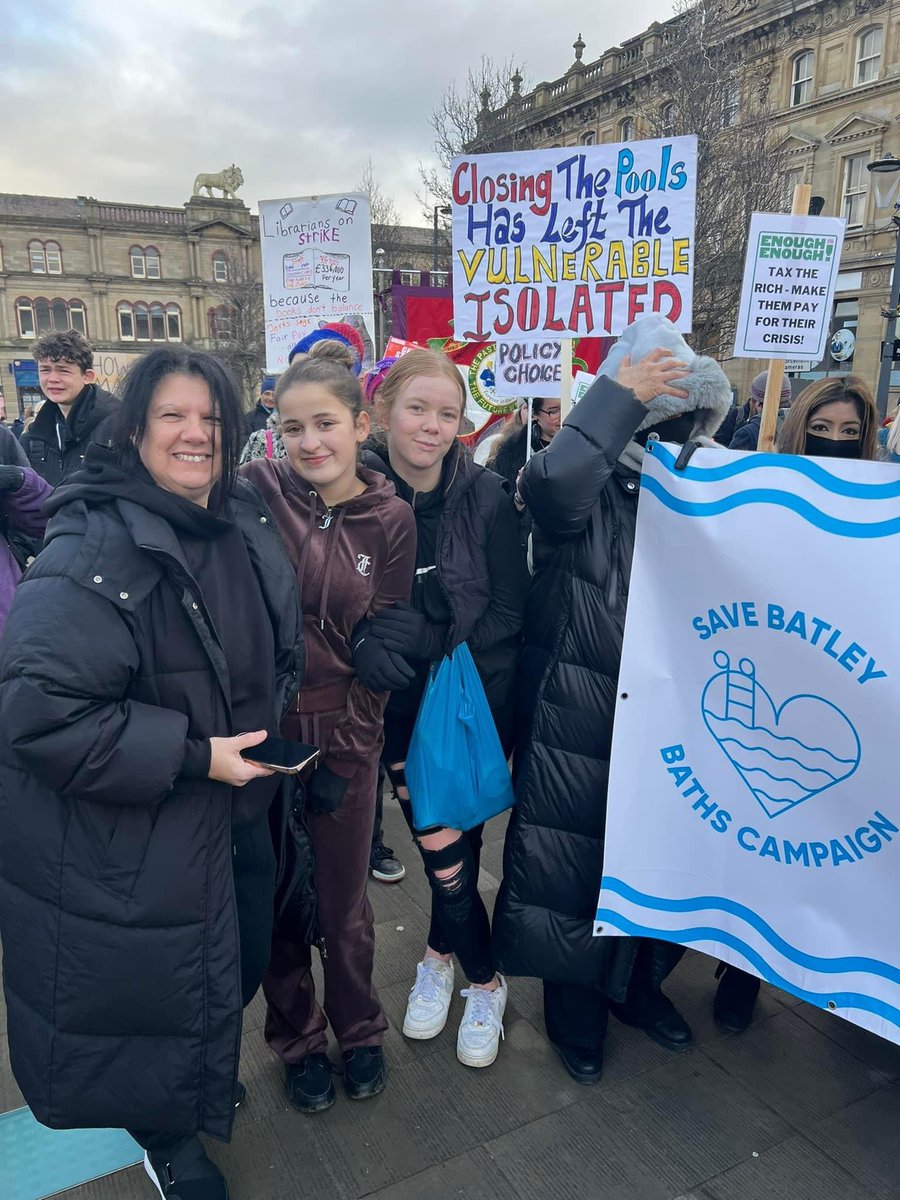 tanishabramwell's tweet photo. Today I was a guest speaker at the Enough is Enough Kirklees protest in Hudderfield. Joined by my mother and community campaigners from #SaveBatleyBaths & Cllr Fazila Loonat.
A fantastic opportunity for our communities to be heard and seen. This is just the start, fantastic day https://t.co/Zj3NTU9L6h