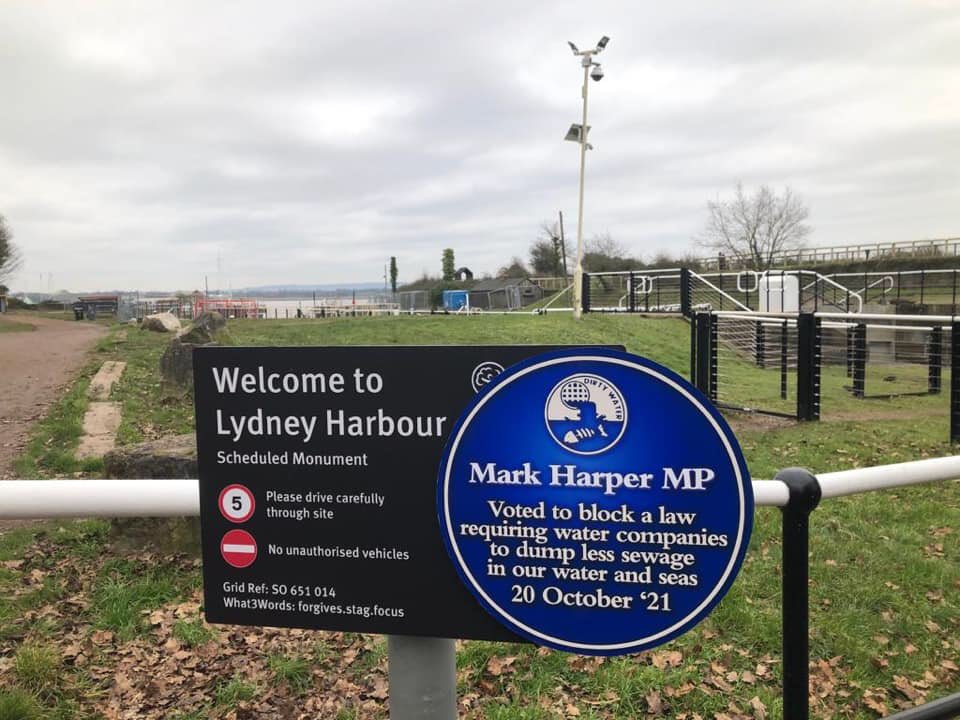 SaveTheWye's tweet photo. XR Forest of Dean day of action #DirtyWater blue plaques unveiled beside local waterways and Redbrook bridge over #RiverWye to shine a light on local MP @Mark_J_Harper who on 20/10/21 failed to vote in favour of amendment 45 to the Environment Act 2021 🧵 https://t.co/Cx34OeNMae