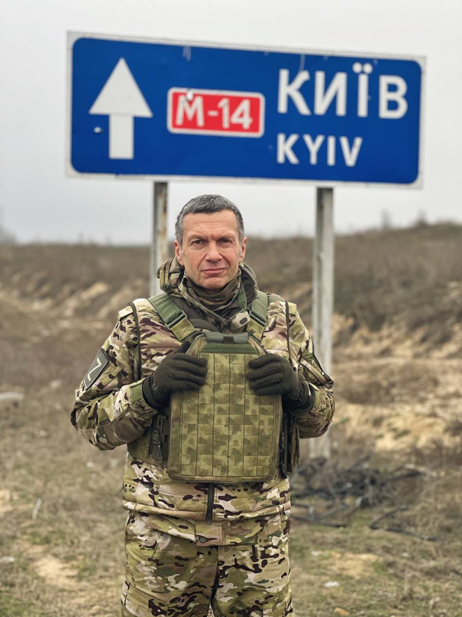 AlbatrosZV's tweet photo. Это фото вызывает дружный вой у рагулей😂😂 не фотошоп. https://t.co/S8JXrJH86s