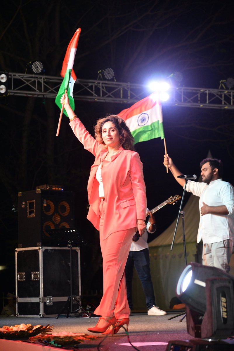 126yearsnetaji's tweet photo. DAY 2 • 22nd JANUARY 2023 • MUSIC SHOW BY NEHA BHASIN
The crowd grooved to the tracks sung by popular singer Neha Bhasin who gave every attendee a night filled with entertainment!
#126yearsofnetaji #NetajiAt126 #NetajiSubhasChandraBose #Netaji #AmritMahotsav https://t.co/Y1dQqSXqJB