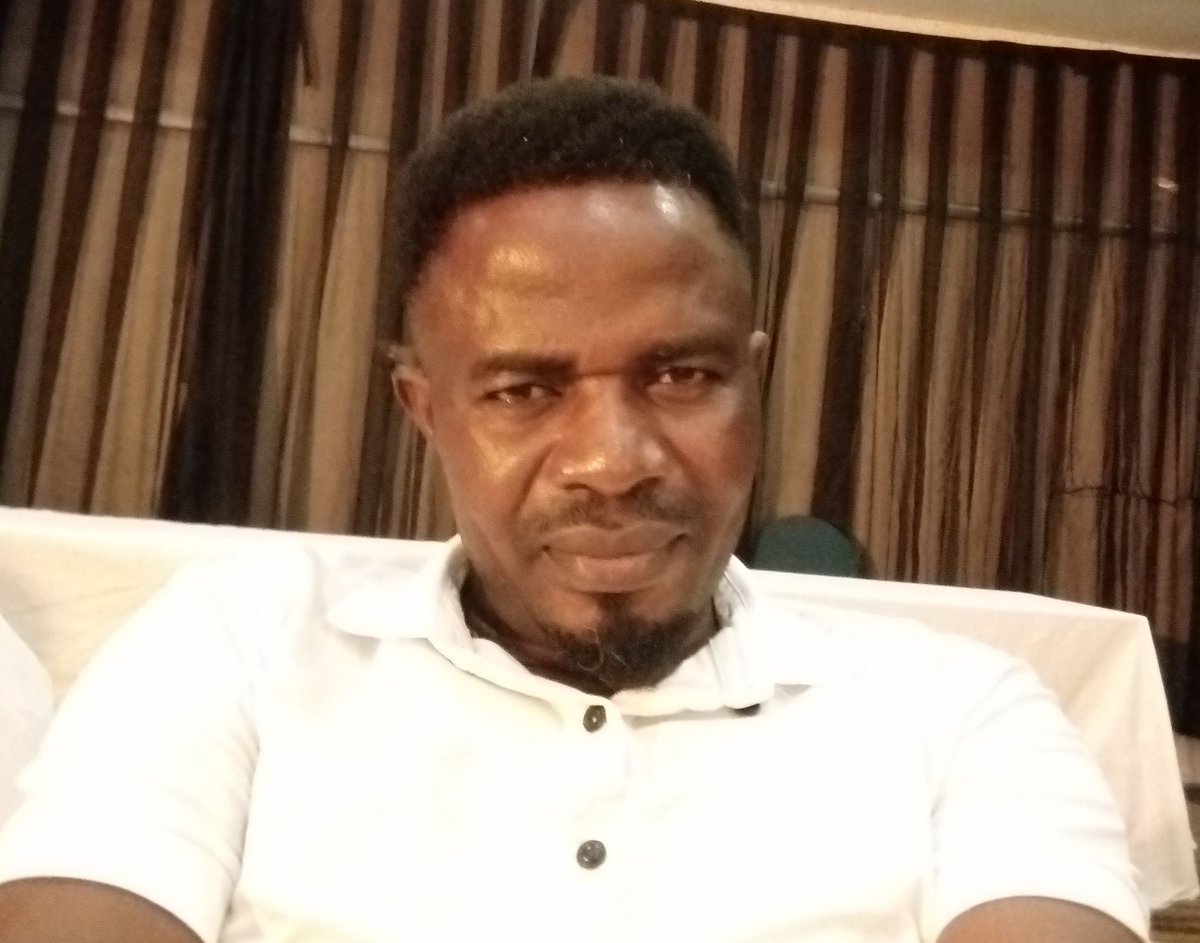 thismancaleb's tweet photo. Thinking about the current Cash crunch and Political situation in @Naija Nigeria https://t.co/qYDARRuwyN