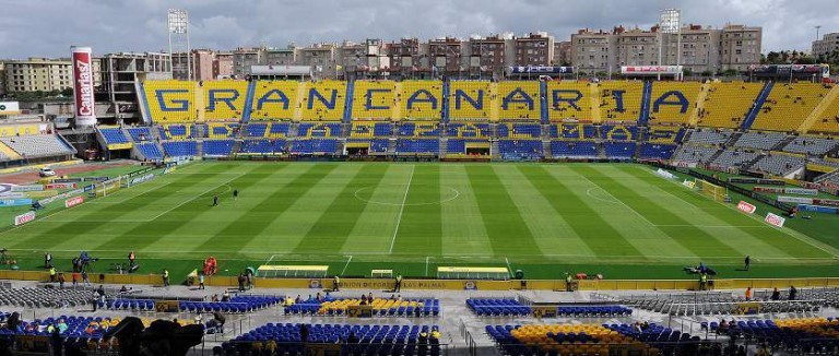namzugvic's tweet image. El partido será hoy a las 21H y el campo de Gran Canaria se vestirá de fiesta para recibir este encuentro.
Analizamos al equipo Canario que en sus manos esta seguir en puesto de acceso directo a @LaLiga 
Victorias 3 @UDLP_Oficial 6 @SDHuesca y 8 empates
#BigaData #MMSSport