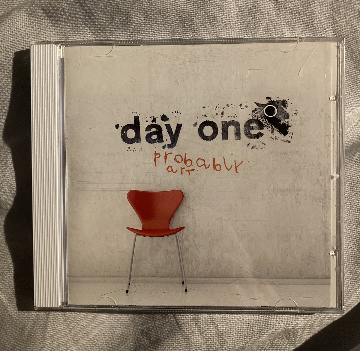 Day One update ! The second album, another mini masterpiece, waiting for me for 1€ at the local charity shop where I found the first album. They didn't do a lot, but I want it all, cos I love em !