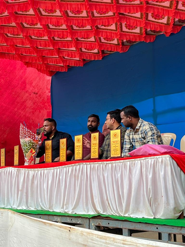 MadanKanure's tweet photo. Shastri nagar cricket tournament &amp; om sai mitra mandal swagat kiya gaya.

Mazhe goregaon
(Madan manure) https://t.co/9jLogqjLaE