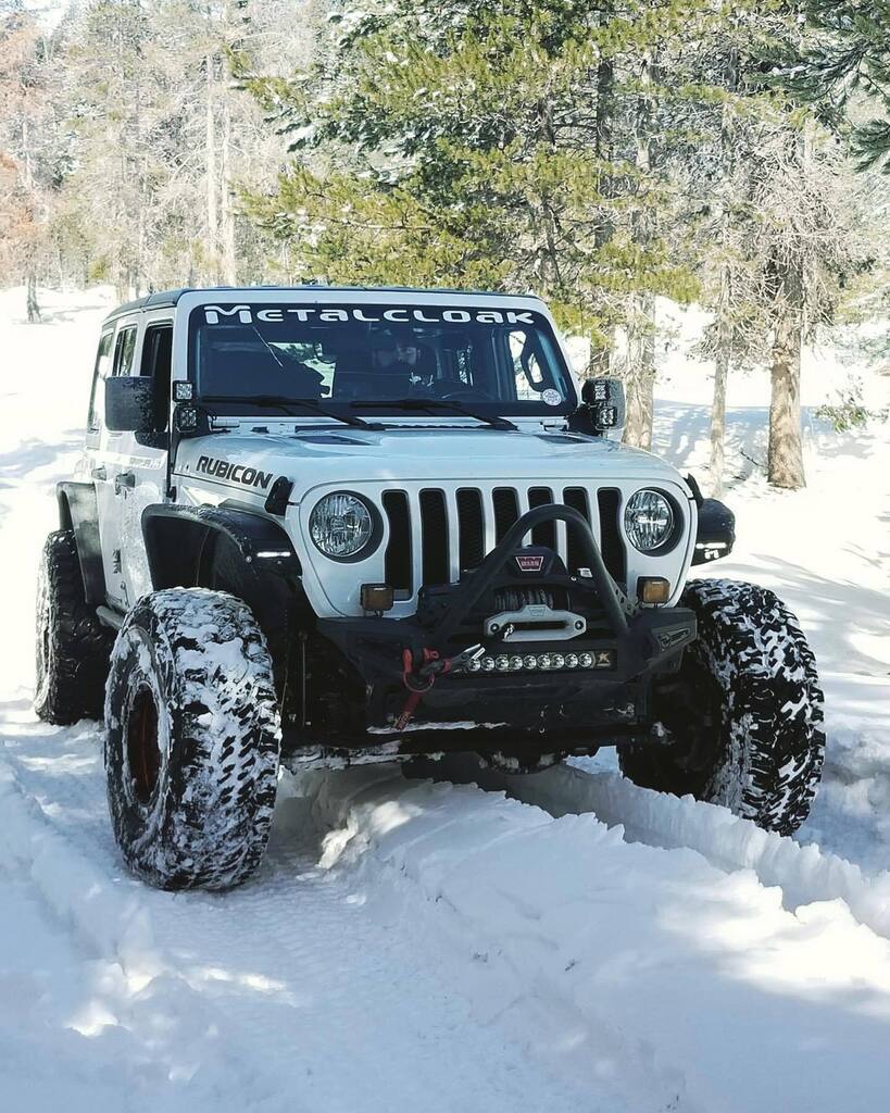 Snow Running.

📸: @the_duke_jlur

#TeamDV8 #Deviate #DV8Offroad #jeepworld #jeepwranglerrubicon #jlur #jlurubicon #jeepbuild #jlrubicon #jeepjlu #jlwrangler #jlusquad #wranglerjl #jeepbuilds #jeepjl #jeepsofinstagram #jeepoffroad #jeeprubicon #jeepjlnation #jeepmods #jlu #je…