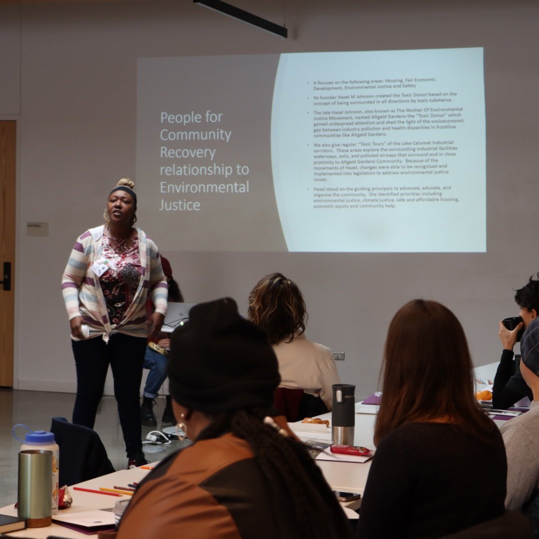 yorickgarcia's tweet photo. Our keynote speaker, Beria of @PCR_Chicago1979 shares the history of Environmental Justice and it's roots in Altgeld Gardens. https://t.co/Kj7tQyNRZE