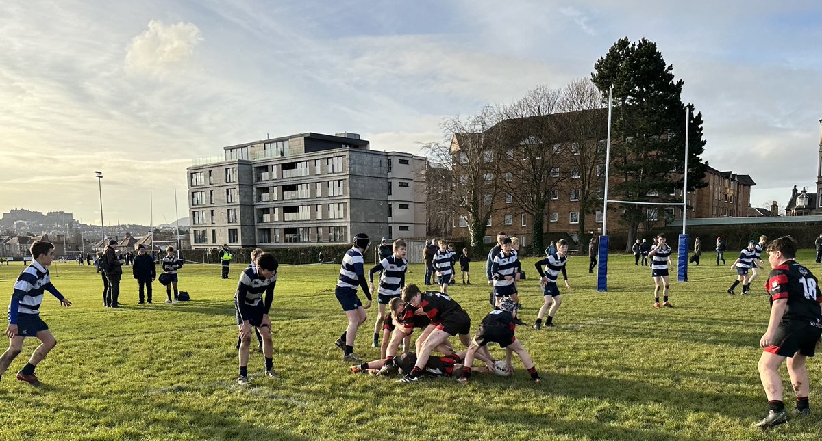 PeeblesHSPhysEd's tweet photo. Win the ref’s toss. 🏉 🪙 Playing towards Edinburgh Castle! 
A Goldenacre indeed! Many thanks for the kind hospitality ⁦@George_Heriots⁩ 
⁦@PeeblesHigh⁩ back in Auld Reekie for Calcutta Cup Weekend as we visit Auld freends ⁦@MerchiSport⁩ 🏰 https://t.co/5cWfoQFyPB