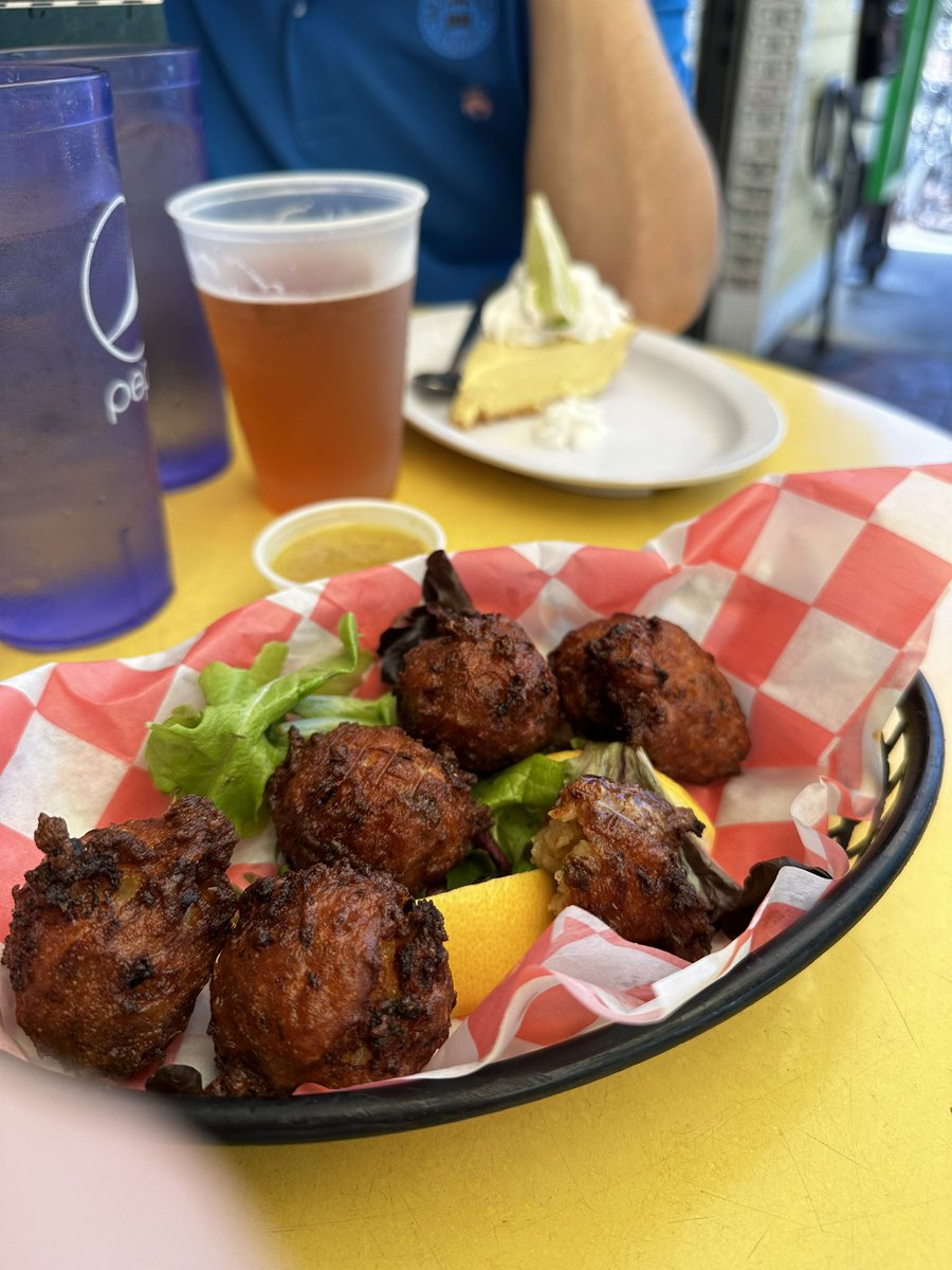 marybets's tweet photo. Key West fare. Yummy! https://t.co/CTu65Ts52y