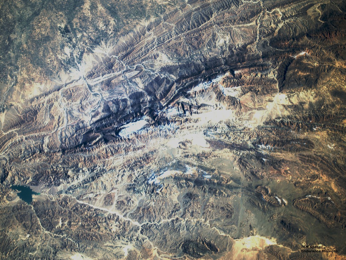 Lahorite's tweet photo. #GomalZamLake, #Khyber #Pakhtunkhwa, #Pakistan - from our Cube Satellite #IBMSpace #Endurance #Mission https://t.co/hr7dvjsdyV