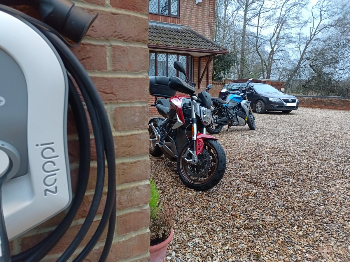 Back home to see my parents on the <a href="/EnergicaUK/">Energica Motorcycles UK</a>  SS9, great fun on the first long ride of 2023. Time for a wash with my Dad on the <a href="/ZeroMC/">Zero Motorcycles</a> SR/F and charging on the <a href="/myenergiuk/">myenergi</a> Zappi tonight with cheap Electricity from <a href="/OctopusEnergy/">Octopus Energy</a>. Thanks all for making this all possible😃