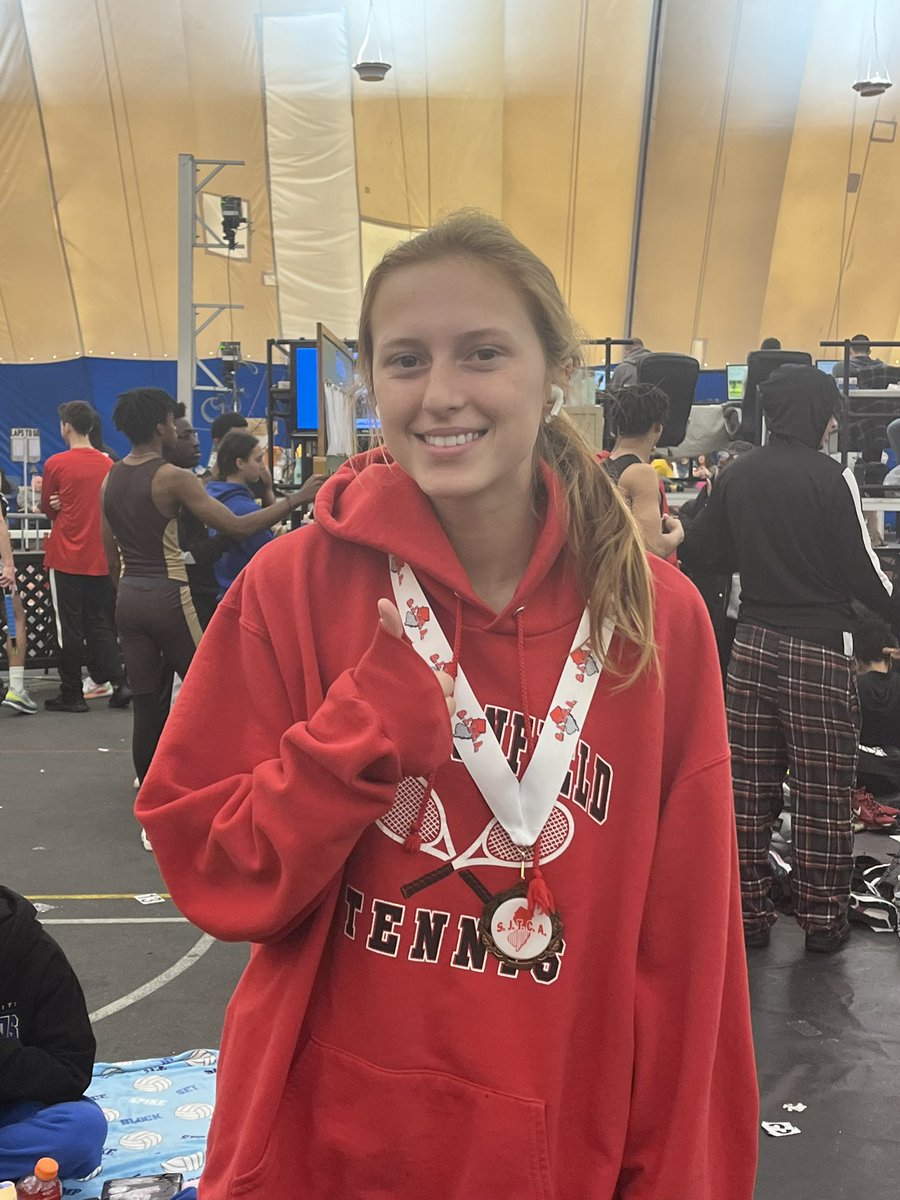 Audrey Adams PR’s in the trials (9.29) and again in the finals (9.25) of the 55 Hurdles to take 3rd place at the Bubble!