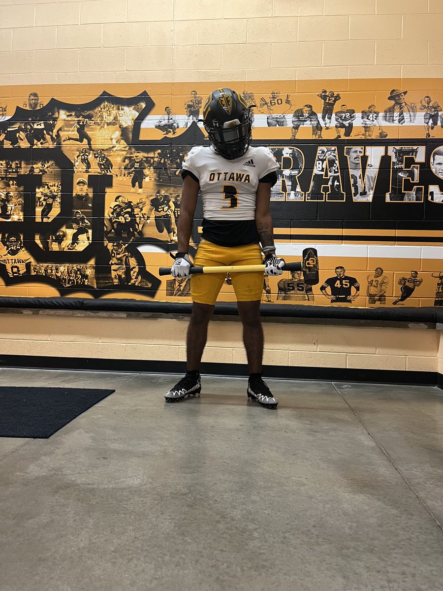 Blessed to say i am 1000% committed to Ottawa University <a href="/lockarb15/">@CoachBrianLockart</a> <a href="/CoachDerekLane/">Derek Lane</a> <a href="/Lane_Martin4/">Lane Martin</a> <a href="/PCNorthFootball/">PC North Panthers</a> <a href="/recruitpcnorth/">RecruitPCNorth_FB</a> <a href="/cole_greenwood5/">cole greenwood</a>
