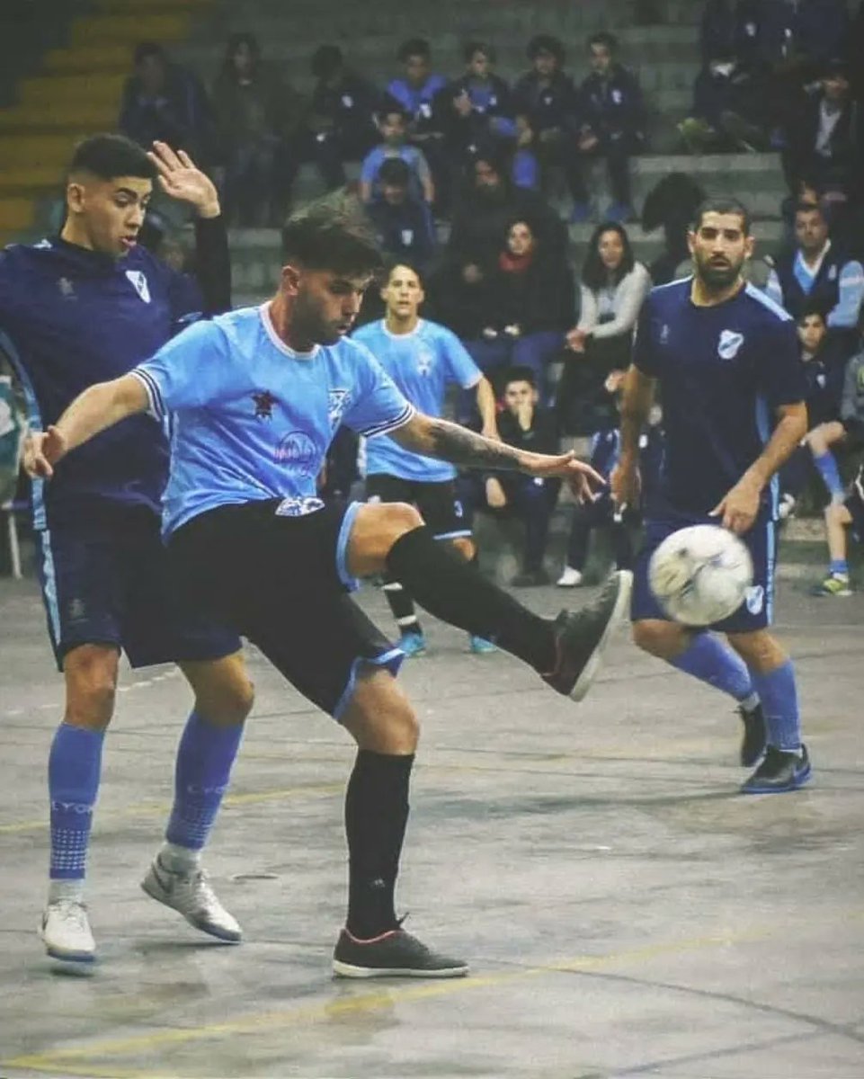 ⚽ Más refuerzos para el plantel 2023: presentamos a Sebastián Moraglio y Brian Callico.

¡Bienvenidos a Ituzaingó!

#VamosVerde 🟢⚪🟢